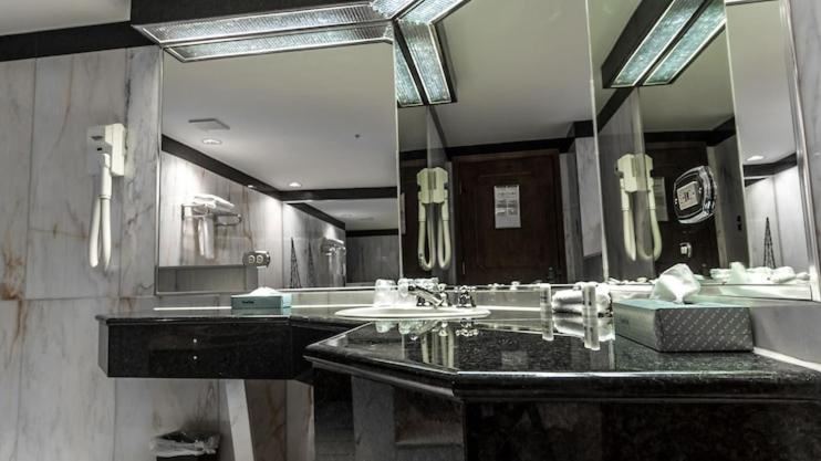 Hotel Et Centre De Villegiature Lac Carling Grenville-Sur-La-Rouge Ngoại thất bức ảnh